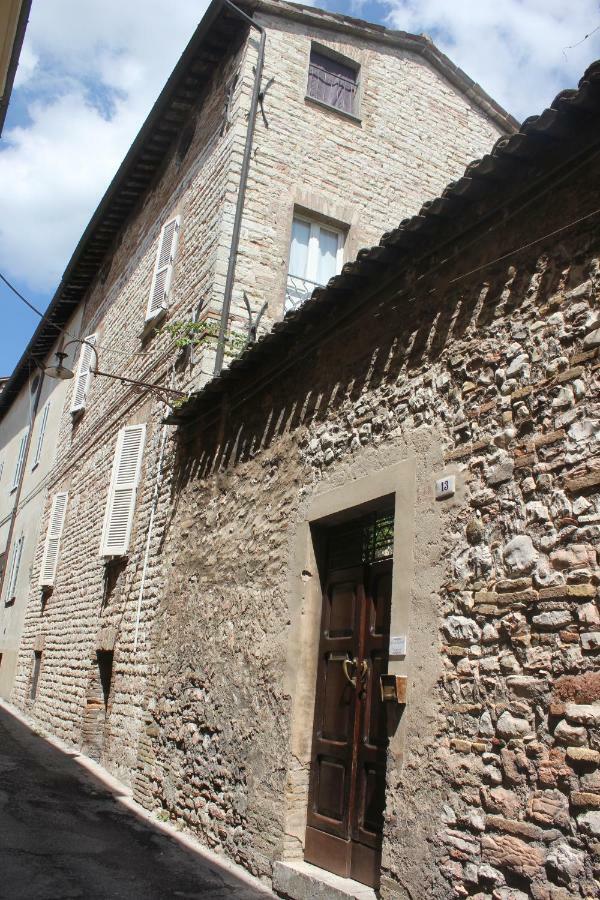 Residence Via Benamati Cagli Εξωτερικό φωτογραφία